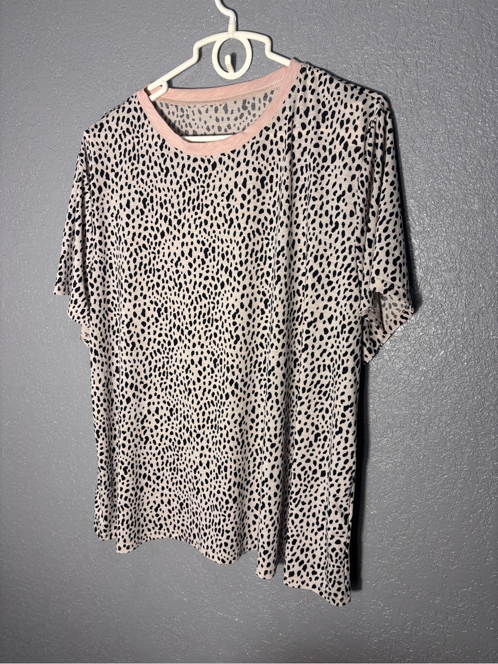 Women's Pink Spotted Short-Sleeve Top